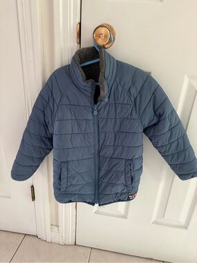 GAP Light Blue Kids Puffer Jacket with Gray Sherpa Collar and lining Boys size 5